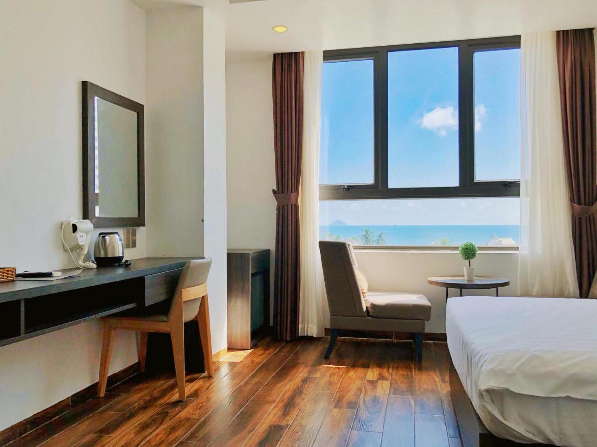 La Casa Hotel Nha Trang Exterior photo